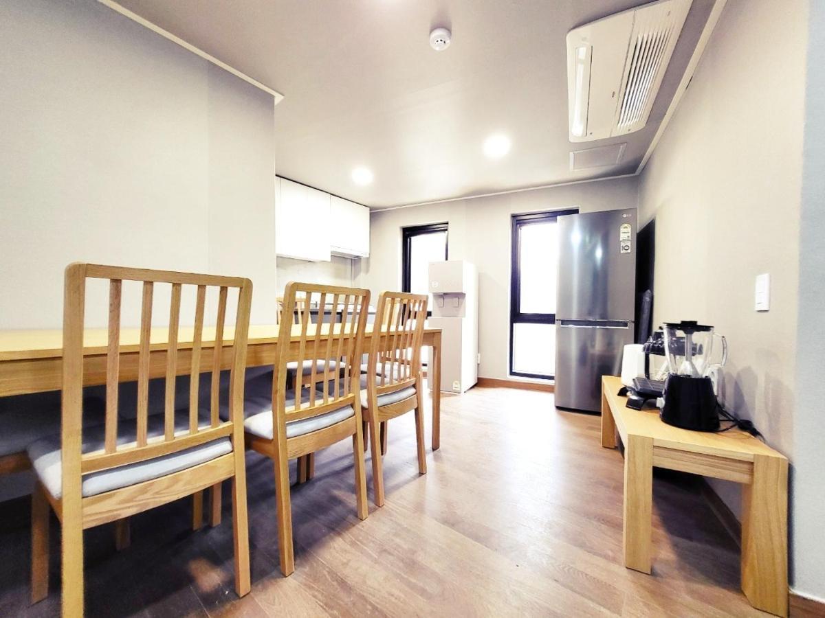 J.hill House Guest house *